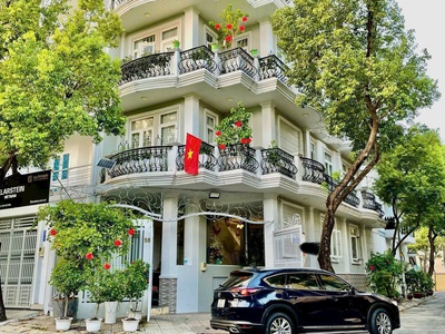 Nhà đẹp góc 2 mặt tiền khu tân quy đông - võ thị đặng, p. tân phong, quận 7 - 27 tỷ 2