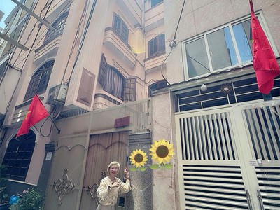 Chính chủ cần sang chủ mới quản lý chdv 6 tầng đường lê thánh tôn, quận 1 - ngang lớn 8m 10m - nới 0