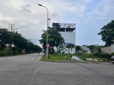 Chính chủ cần bán lô góc 60 m2 tđc gia lâm, giá nhỉnh 12 tỷ, lh 0985865658 1