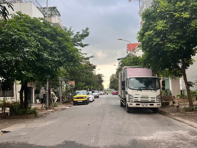Chính chủ cần bán lô góc 60 m2 tđc gia lâm, giá nhỉnh 12 tỷ, lh 0985865658 3