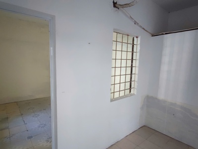 Cho thuê nhà nguyên căn 3 tầng dtich 27m2/sàn ngõ 766/33 la thành hà nội 0