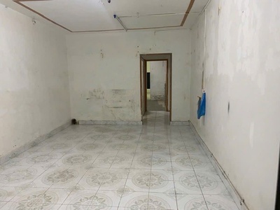 Bán căn hộ tập thể tầng 1 kinh doanh được ở phố Tân Mai 1