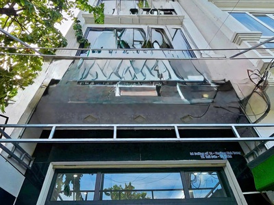 Cho thuê nhà nguyên căn 4 tầng   sân thượng, vị trí đẹp gần hoàng diệu 2   vincom thủ đức 3