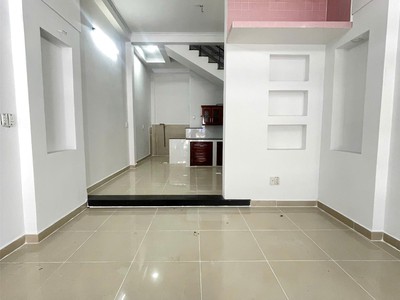 Nhà bán hxh 7 chỗ đỗ cửa-nhà 3 tầng btct. đường trần thị cờ -q12- 44m2-hơn nhẹ 5 tỷ 2