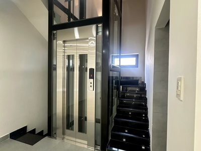 Bán nhà mặt phố quốc hương, thảo điền, q2 cũ, 120m2, hầm 5 tầng,hdt 110tr. 54.9 tỷ 1