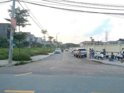 Chính chủ cần lô đất băng 2 đại lộ hùng vương   vị trí trung tâm vân phú 1