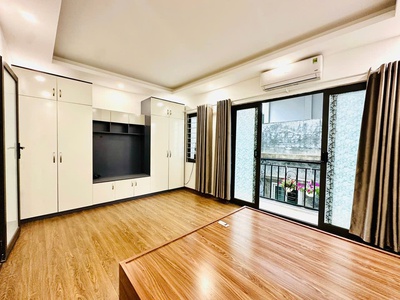  nhỉnh 7 - 5 tầng full nội thất- nhà đẹp ở ngay   ✨phúc lợi hàng xóm vinhome riverside ,  ✨ngõ 1