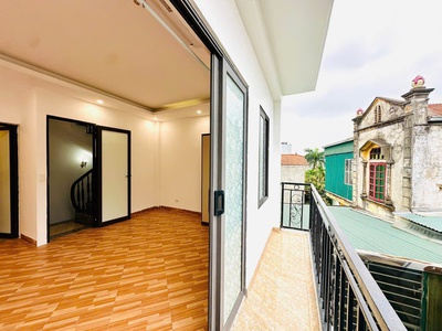  nhỉnh 7 - 5 tầng full nội thất- nhà đẹp ở ngay   ✨phúc lợi hàng xóm vinhome riverside ,  ✨ngõ 4