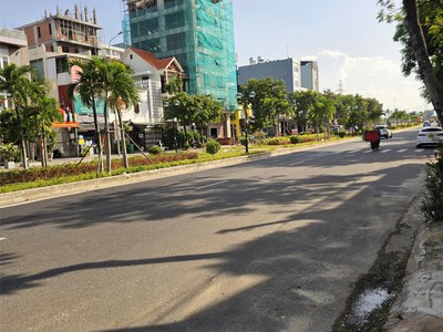 Cần bán đất đường hồ xuân hương, dt 265m2 ngang 10m gần biển mỹ khê 0