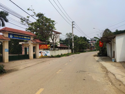 Bán đât đồng bèn   quốc oai 451 m2,mt 13,5 m mặt đường nhựa, 9 tỷ 1