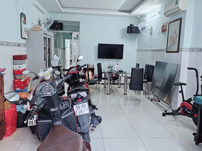 Chủ giảm sâu  nhà mặt tiền kinh doanh 307/23  bàu cát 133m    phù hợp kinh doanh, giá chỉ 15 tỷ 2