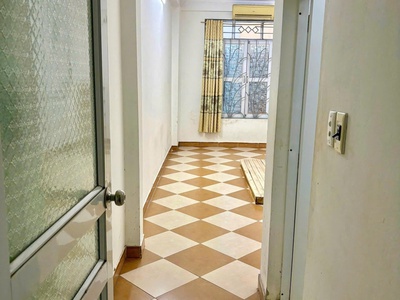 Chính chủ cho thuê phòng khép kín   ngõ 13 lĩnh nam, ngay đầu mai động   vào ở ngay 3