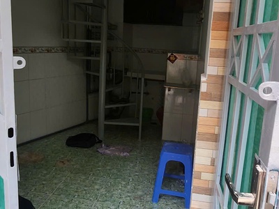 Cho thuê nhà nguyên căn mới sơn sửa   hẻm rộng 5m, khu vực an ninh, gần đại học bách khoa 1