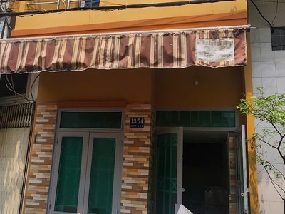 Cho thuê nhà nguyên căn mới sơn sửa   hẻm rộng 5m, khu vực an ninh, gần đại học bách khoa 2