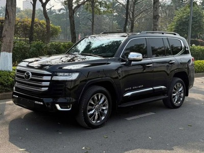 Land Cruiser LC300 sản xuất 2023 cực chât, sang trọng và giữ giá. 6