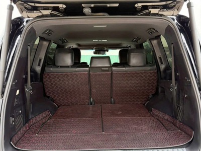 Land Cruiser LC300 sản xuất 2023 cực chât, sang trọng và giữ giá. 9