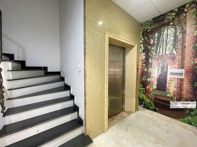 Bán Nhà 5 Tầng Thang Máy Đặng Vũ Hỷ - Đường 10m Ô Tô Tránh - Gara 2 Xe Tải - Đang Thuê 40Tr/Tháng 8