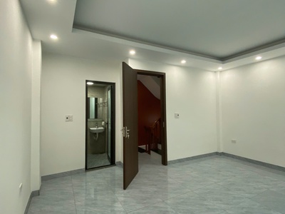 CC bán nhà Hà trì, Hà đông. nhà dân xây 5 tầng, 2 mặt thoáng,mỗi tầng 2PN, giá nhỉnh 7 tỷ 1