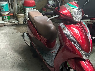 Cần tiền bán rẻ Honda Lead 125 bản Premium, đèn Led 2