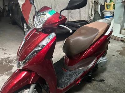 Cần tiền bán rẻ Honda Lead 125 bản Premium, đèn Led 3