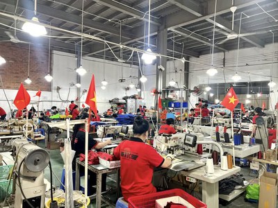 Gia công quà tặng hội nghị   Hội thảo bằng đồ da - CÓ VAT 0