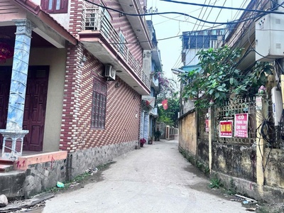 Hot     sở hữu ngay lô đất đẹp - giá tốt - vị trí đắc địa tại ngọc quỳnh, như quỳnh 0