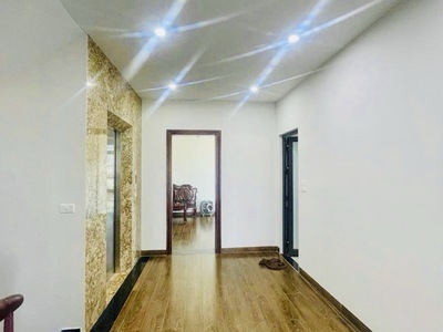 Bán nhà siêu đẹp mặt phố bồ đề- lô góc- view hồ - 100m 7 tầng thang máy nhỉnh 29 tỷ tl 0