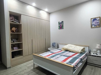 Cực hiếm  bán nhà mặt phố phạm hồng thái, 50m2, mặt tiền 4m, nhỉnh 30 tỉ, kinh doanh đỉnh 2