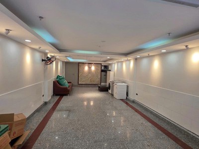 Bán tòa apartment đẹp nhất phố vạn phúc -  85 m x 9t, mt 5,4m - pccc đầy đủ - gara 2 ô tô - nội 2