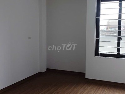 Cần cho thuê nhà nguyên căn 5 tầng có thang máy ngõ ô tô vào nhà ngọc hồi, thanh trì 0