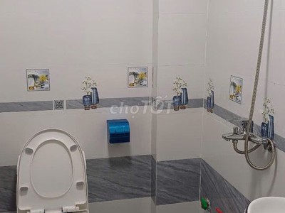 Cần cho thuê nhà nguyên căn 5 tầng có thang máy ngõ ô tô vào nhà ngọc hồi, thanh trì 4