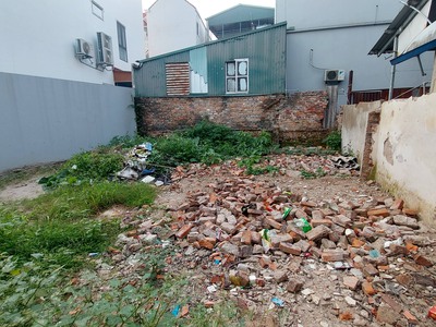 Chủ cần bán gấp 84m2, mt8m, 3.7 tỷ, xóm thượng, đông anh, gần ô tô, lối đi riêng. 0