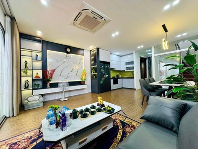 Bán nhà 5t thang máy phố xã đàn, đống đa, ô tô ngủ trong nhà, nhà xây mới, 40m, 13 tỷ 1