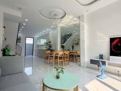 Nhà mới tinh 3 tầng   bưng ông thoàn, p. phú hữu  q9 4