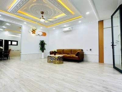 Bán nhà 1 trệt 2 lầu   4 phòng ngủ   nhà bè 4