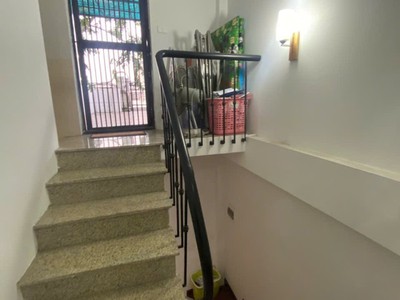 Bán nhà ngọc lâm   mặt hồ tai trâu   5 tầng kinh doanh   full nội thất 2