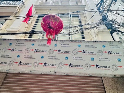 Bán nhà bạch đằng 33.5m2. 5 tầng. mặt tiền 4.8m giá 12.5 tỷ hai bà trưng hà nội 2