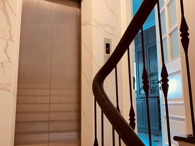 Hiếm, bán nhà mặt phố phan kế bính, kinh doanh, 40m 7 tầng thang máy 4