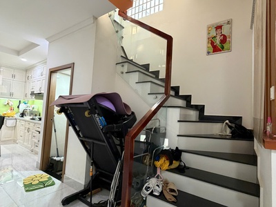 Chính chủ - gấp bán 7.8 tỷ - nhà 4 tầng - hoàn công đủ - 2 sân thượng - 4pn lớn - xây mới 3 năm - 1