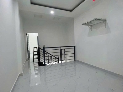 Bán nhà mặt tiền nguyễn oanh, gần lê đức thọ, 4x25m, 2 tầng -2 pn, hđt 22tr, 11,6 tỷ. 3