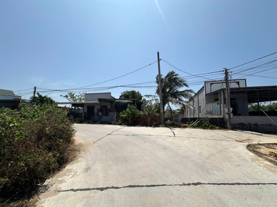 Bán 5.2 sào đất thổ cư tân bình, lagi gần biển 922 triệu/ sào sổ riêng 0