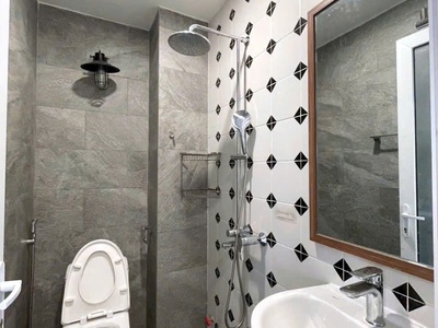 Nhà đẹp 5 tầng   hxh 6m   nguyễn văn đậu   hoàng hoa thám   p.5 bình thạnh   51m    chưa tới 10 tỷ 4