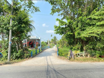 Đất vị trí đẹp chính chủ cần bán lô góc 2 mặt tiền 483m2 full thổ, xã bình đức, h. bến lức, long 1