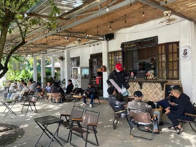 Sang nhượng quán cafe hot - 2 mặt tiền - đang kinh doanh tốt địa chỉ: 17 mai thị lựu, eakao, đak 1