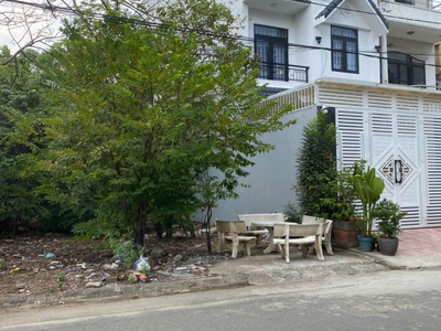 Lô đất mặt tiền đường 835 phú hữu DT 265m gía đầu tư 0