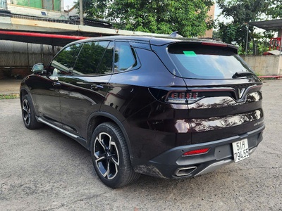 Chính chủ cần bán xe Vinfast lux sa 2.0 base vin 2019 0