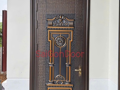 Cửa Thép Vân Gỗ Sang Trọng Nổi Bật 0