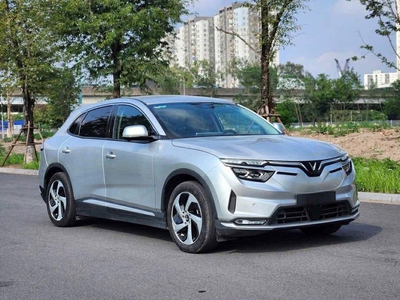 VinFast VF 8 SUV điện hiện đại, giá tốt cho người mua nhanh 3