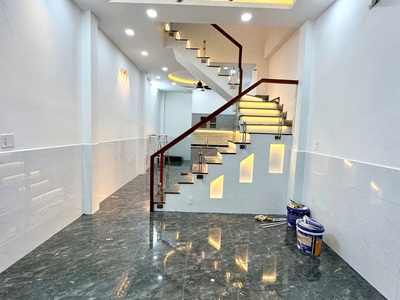 Nhà mới 2lầu/st hẻm 154 âu dương lân p3q8  p.chánh hưng 0
