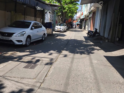 Kiệt thẳng thông lê đình lý ô tô đến cửa, 40.5m2, 2 mê đúc, gần trường học c1, c2, 3.xx tỷ 1